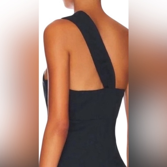 Veronica Beard Belinda Top in Ink Blue. One shoulder. Never worn. Size 6 - Picture 3 of 4